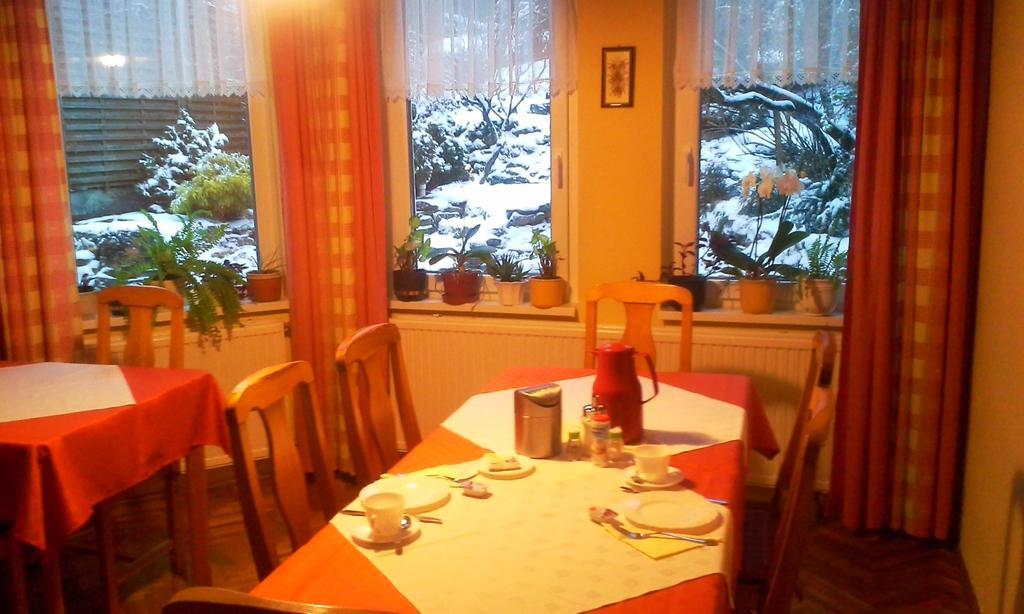 Cecey Vendeghaz Bed and Breakfast Eger Eksteriør billede