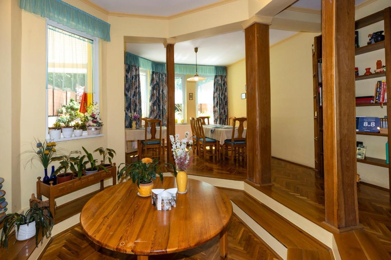 Cecey Vendeghaz Bed and Breakfast Eger Eksteriør billede